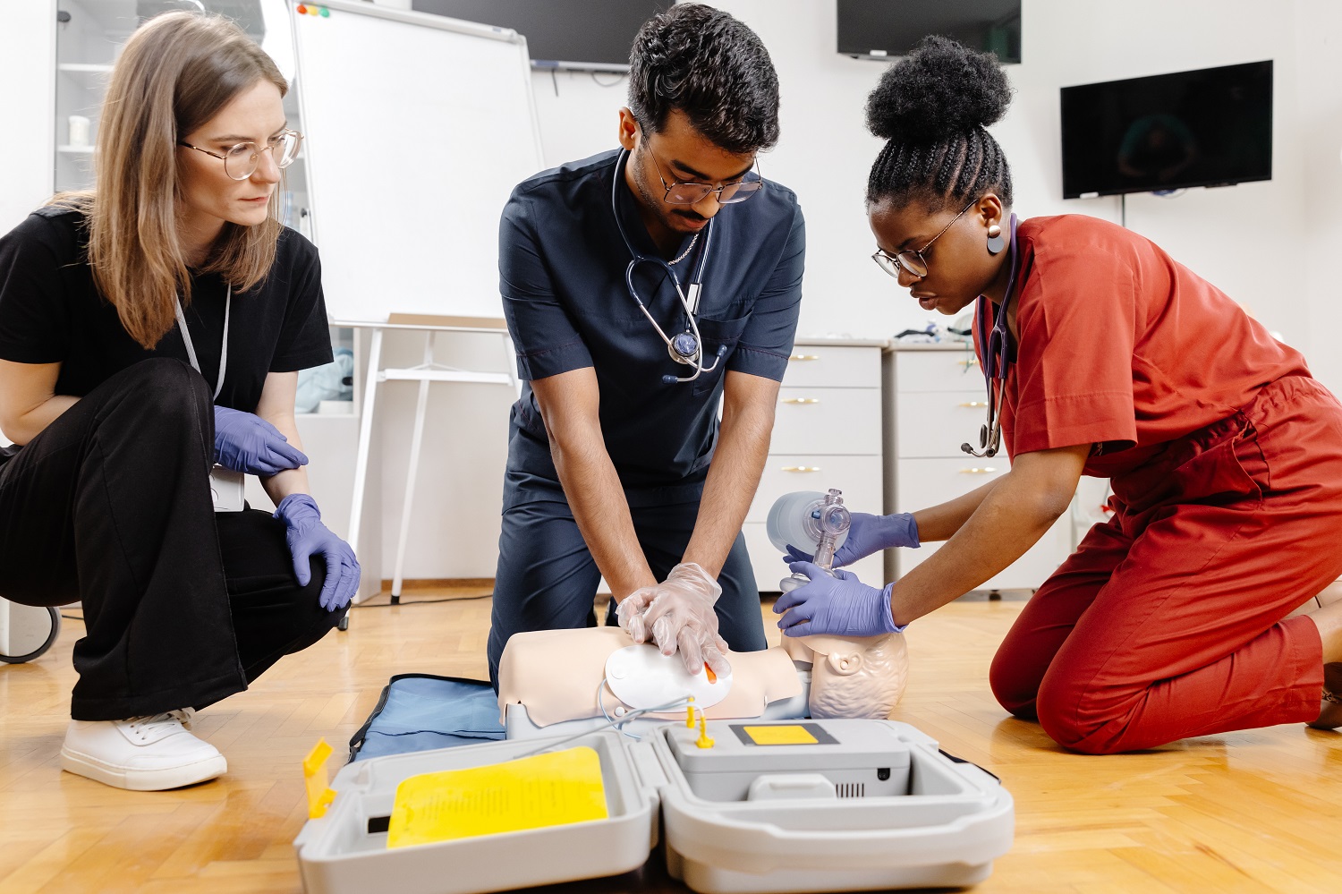 Edition 25 — Supporting future nurses & midwives — Tips for students & grads