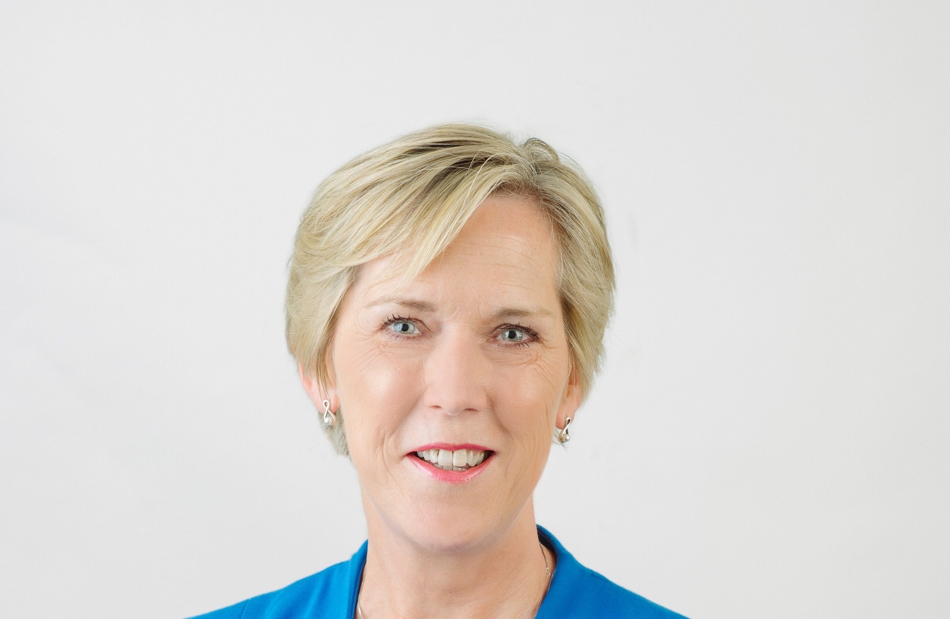 Headshot of Philippa Blencowe